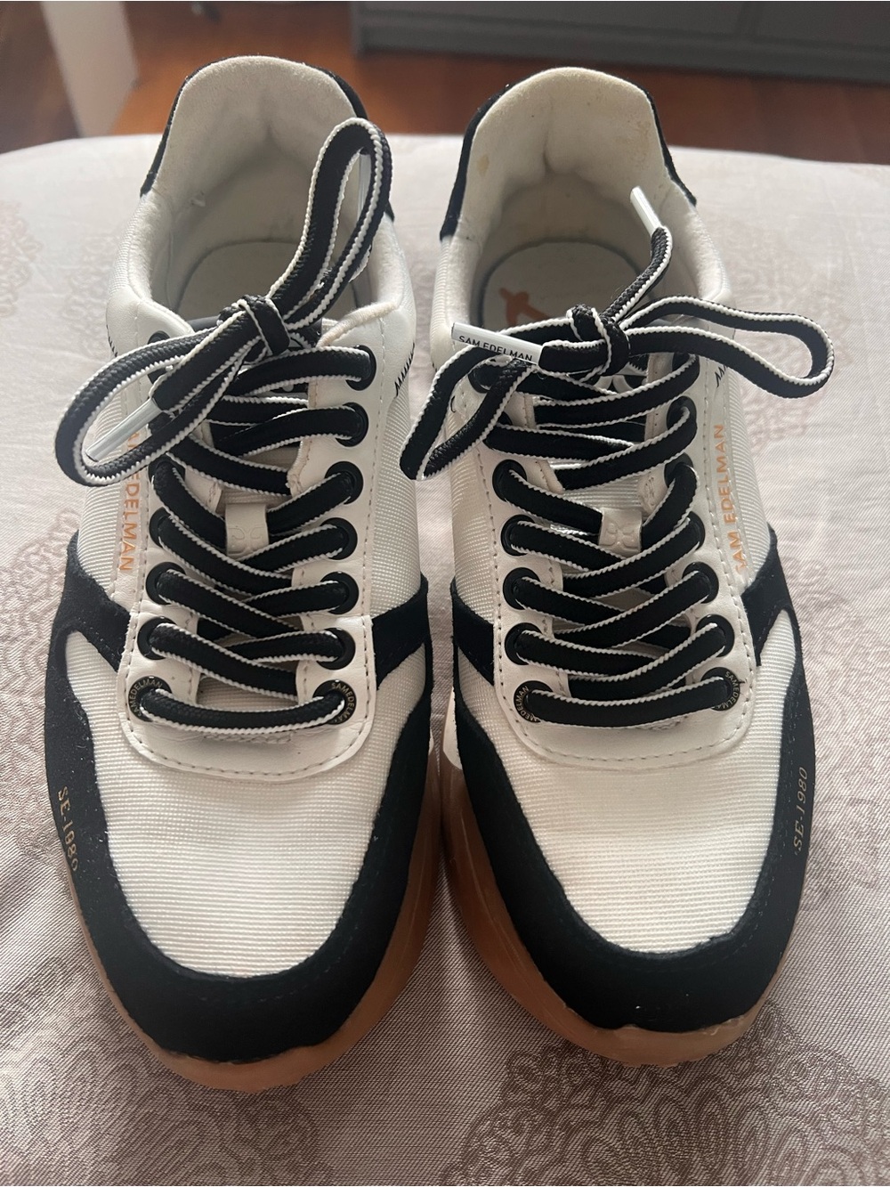 Sam Edelman White and Black Women's Low-Top Sneakers with Gum Sole